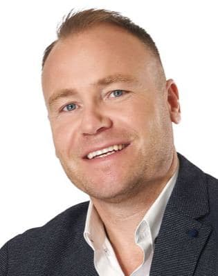 Jason Helliwell, Simply Vegas